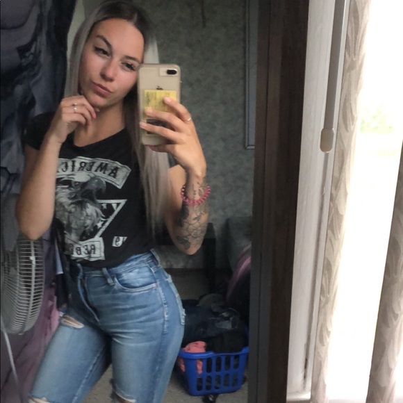 Meet your Posher, Alysha - Picture 1 of 1